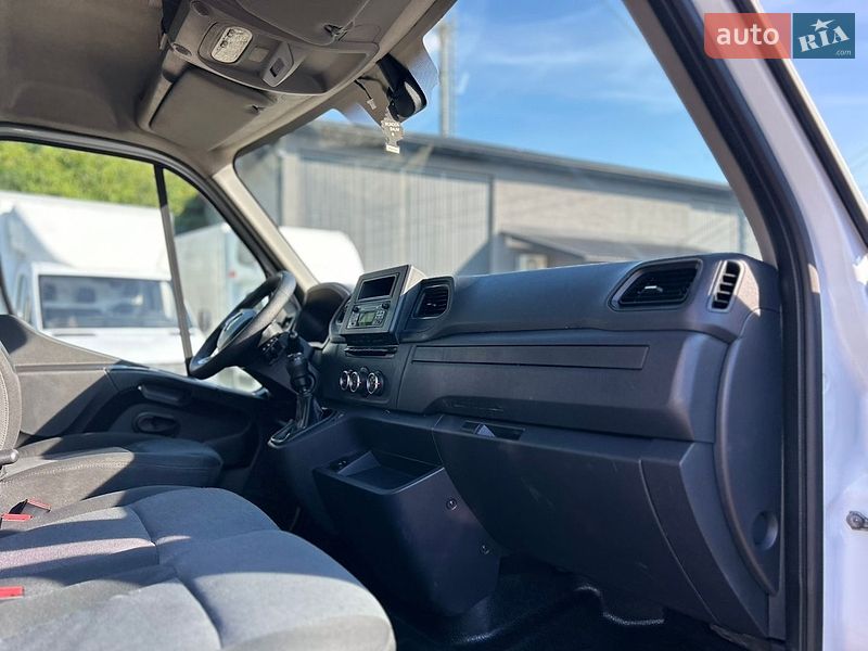 Тентований Renault Master 2023 в Хусті