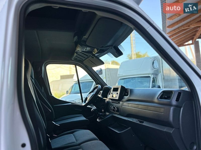 Тентований Renault Master 2022 в Хусті
