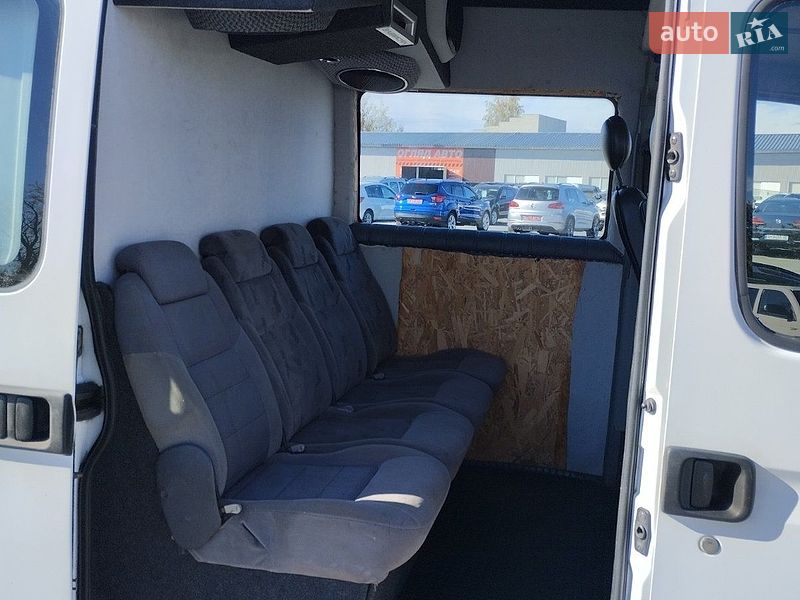 Грузопассажирский фургон Renault Master 2009 в Житомире