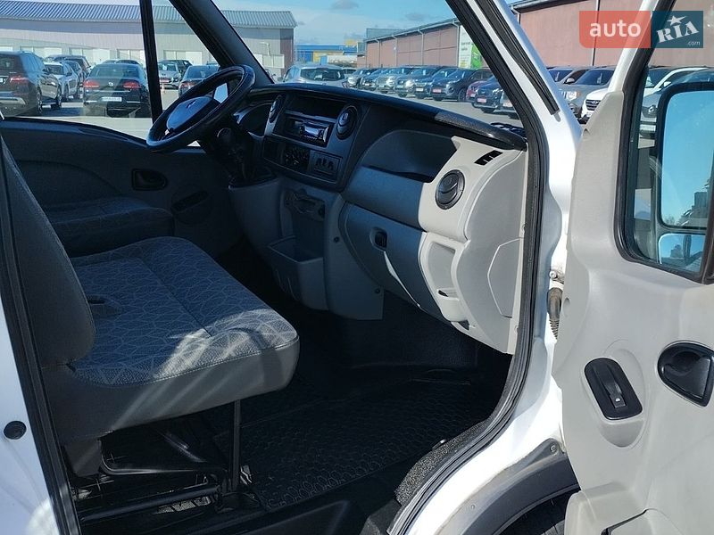 Грузопассажирский фургон Renault Master 2009 в Житомире