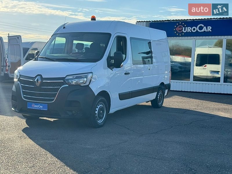 Вантажопасажирський фургон Renault Master 2020 в Києві