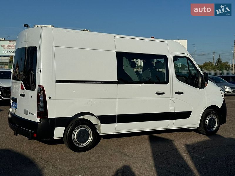 Вантажопасажирський фургон Renault Master 2020 в Києві