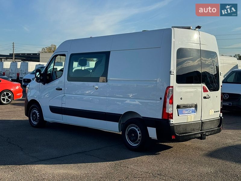Вантажопасажирський фургон Renault Master 2020 в Києві