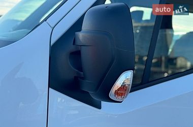 Вантажопасажирський фургон Renault Master 2020 в Києві