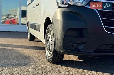 Вантажопасажирський фургон Renault Master 2020 в Києві
