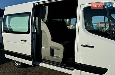 Вантажопасажирський фургон Renault Master 2020 в Києві