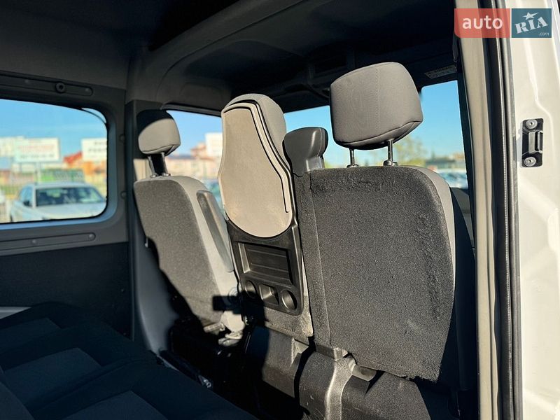 Вантажопасажирський фургон Renault Master 2020 в Києві
