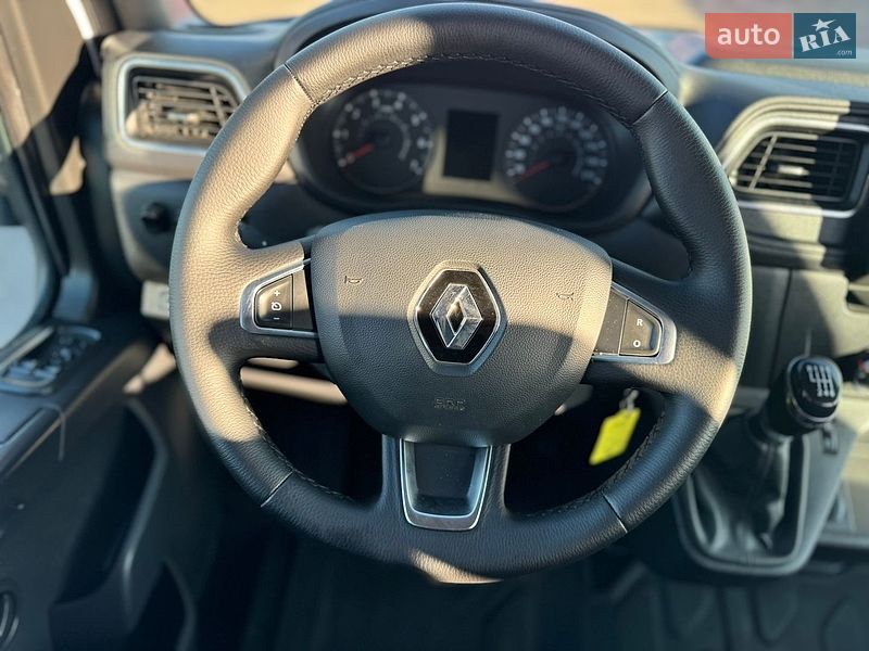 Вантажопасажирський фургон Renault Master 2020 в Києві
