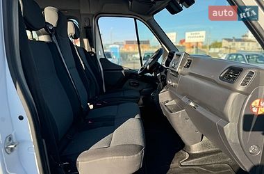 Вантажопасажирський фургон Renault Master 2020 в Києві