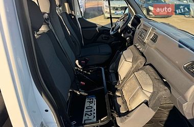 Вантажопасажирський фургон Renault Master 2020 в Києві