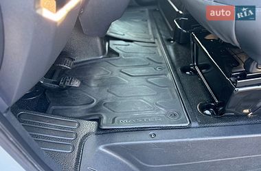 Вантажопасажирський фургон Renault Master 2020 в Києві