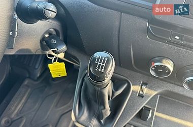 Вантажопасажирський фургон Renault Master 2020 в Києві