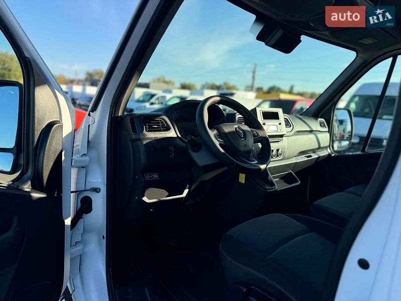 Грузопассажирский фургон Renault Master 2020 в Киеве