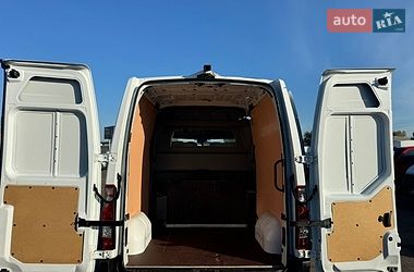 Вантажопасажирський фургон Renault Master 2020 в Києві