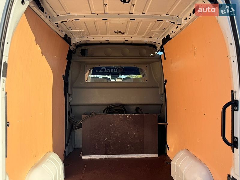 Вантажопасажирський фургон Renault Master 2020 в Києві