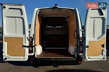 Вантажопасажирський фургон Renault Master 2020 в Києві