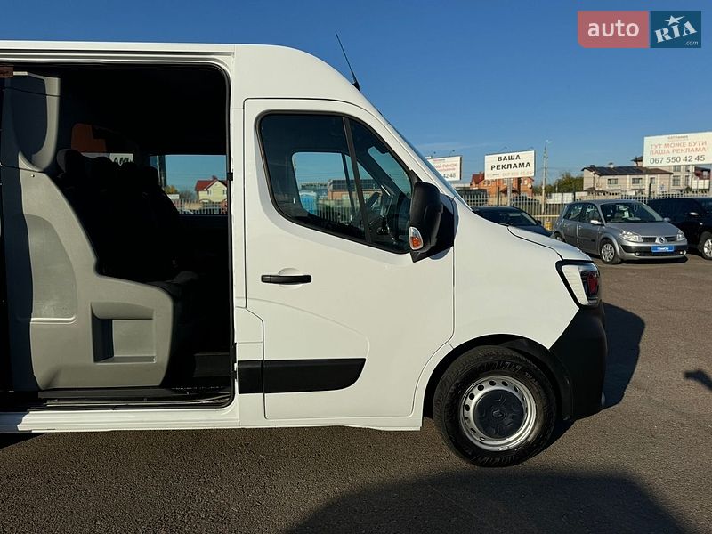 Грузопассажирский фургон Renault Master 2020 в Киеве