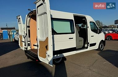 Вантажопасажирський фургон Renault Master 2020 в Києві