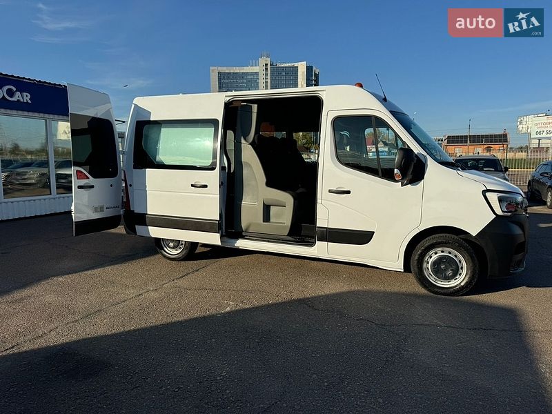Грузопассажирский фургон Renault Master 2020 в Киеве