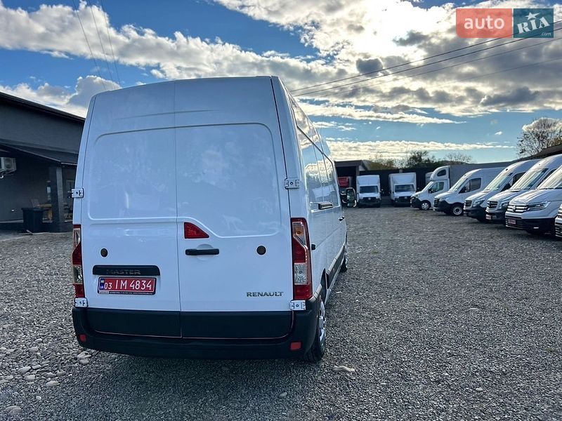 Вантажний фургон Renault Master 2018 в Хусті