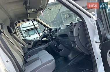 Вантажний фургон Renault Master 2018 в Хусті