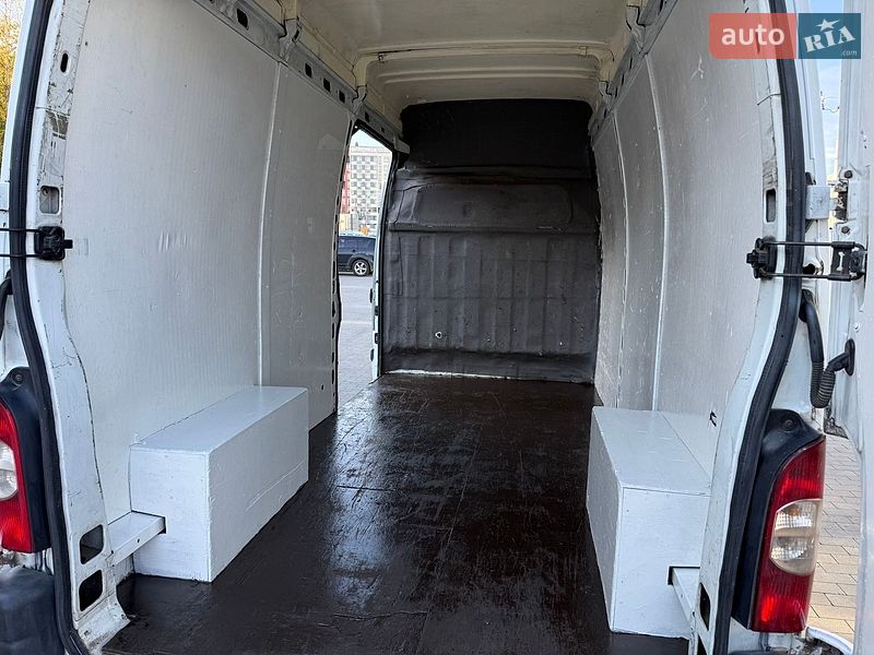 Минивэн Renault Master 2006 в Киеве