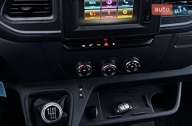 Вантажний фургон Renault Master 2021 в Луцьку