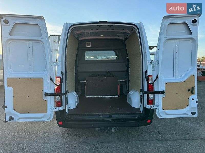 Грузопассажирский фургон Renault Master 2018 в Киеве