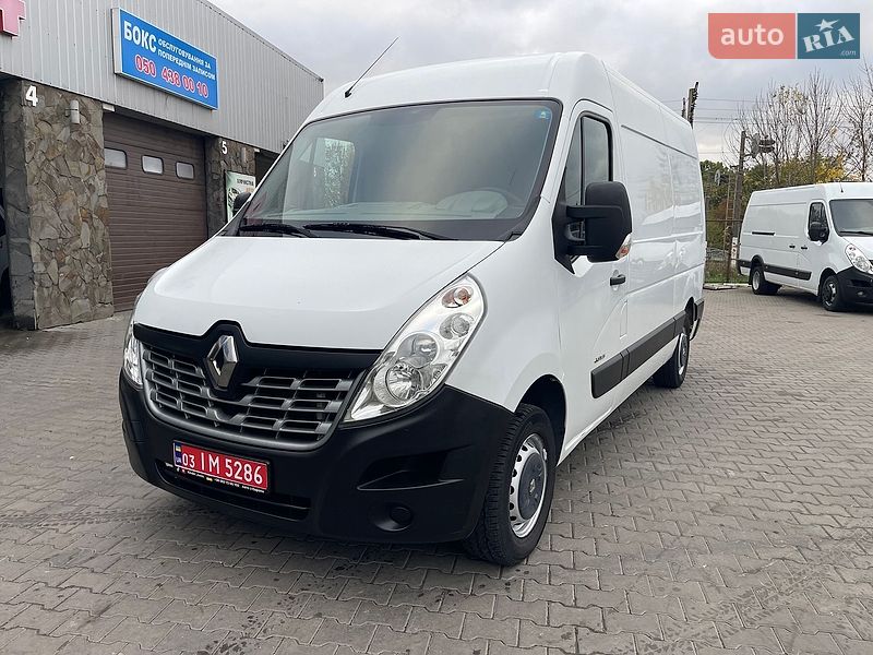 Вантажний фургон Renault Master 2015 в Луцьку