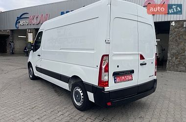 Вантажний фургон Renault Master 2015 в Луцьку