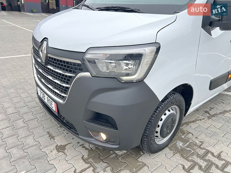 Вантажний фургон Renault Master 2022 в Дубні