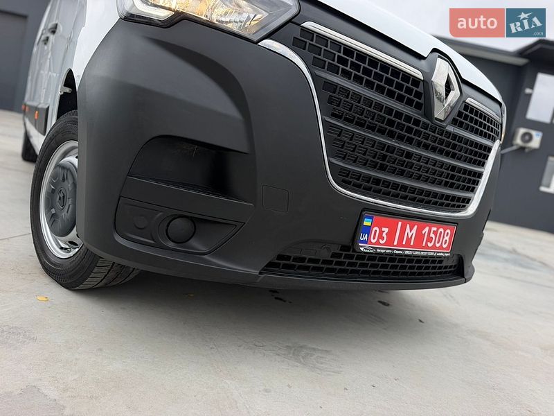 Грузовой фургон Renault Master 2022 в Дубно