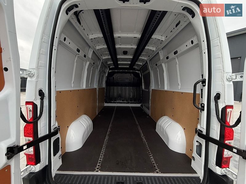 Грузовой фургон Renault Master 2022 в Дубно