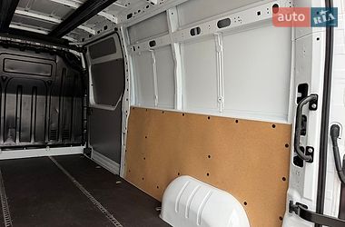 Грузовой фургон Renault Master 2022 в Дубно
