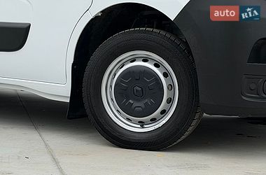 Грузовой фургон Renault Master 2022 в Дубно