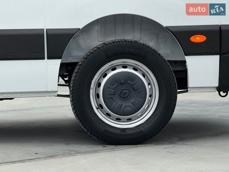 Грузовой фургон Renault Master 2022 в Дубно