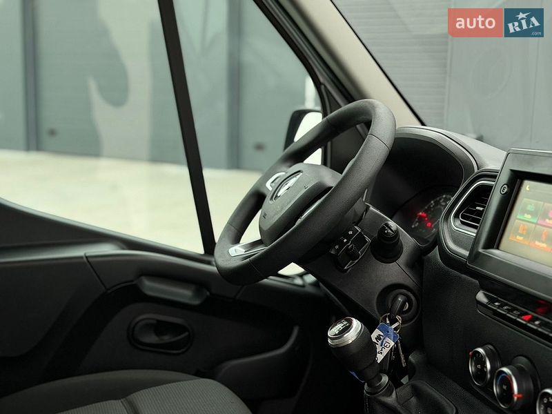 Грузовой фургон Renault Master 2022 в Дубно