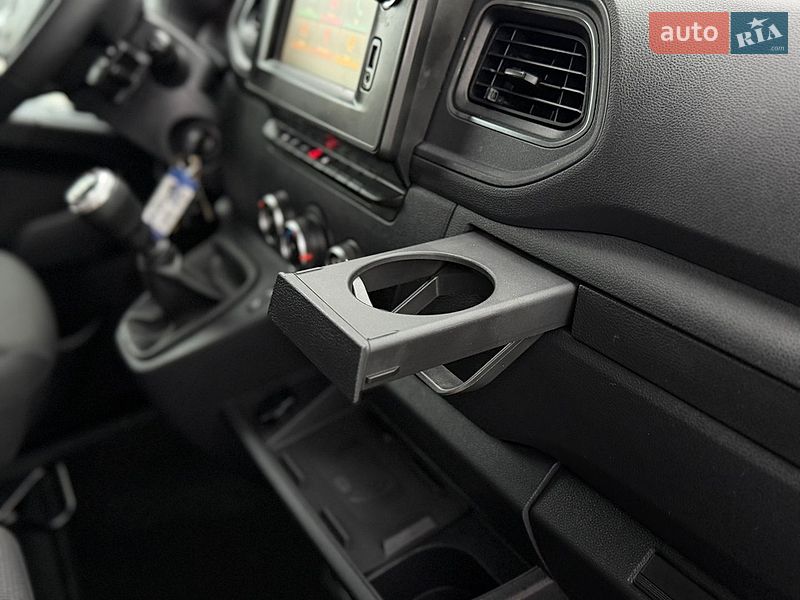 Грузовой фургон Renault Master 2022 в Дубно