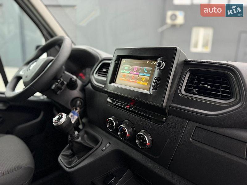 Грузовой фургон Renault Master 2022 в Дубно