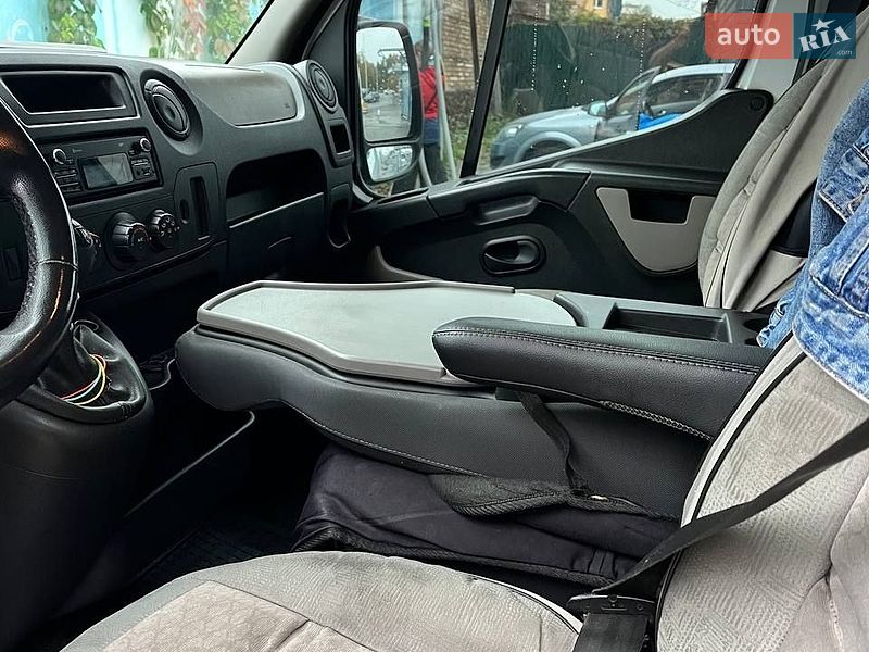 Грузовой фургон Renault Master 2015 в Киеве