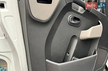Грузовой фургон Renault Master 2015 в Киеве
