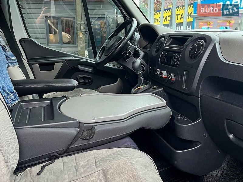 Грузовой фургон Renault Master 2015 в Киеве