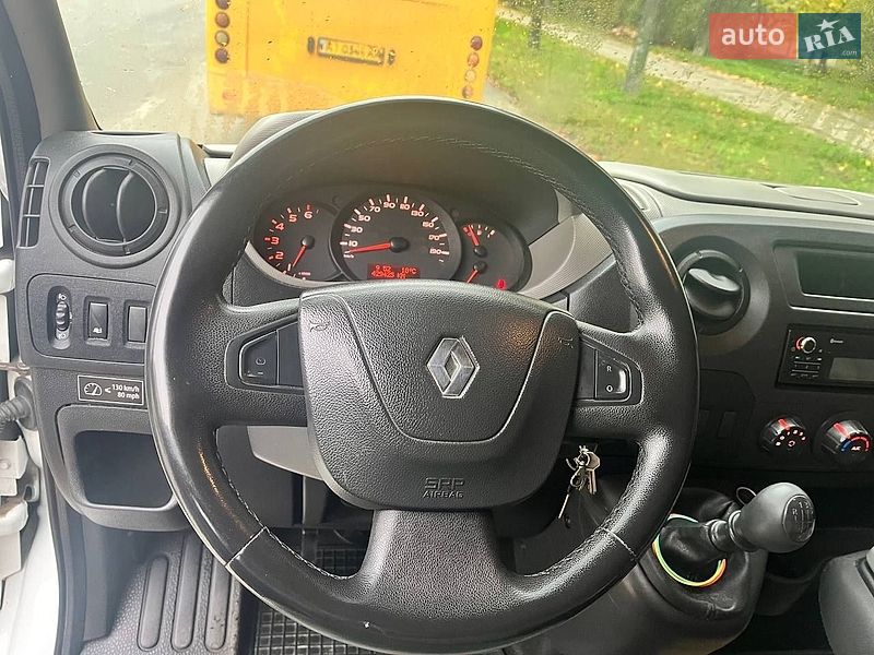 Грузовой фургон Renault Master 2015 в Киеве