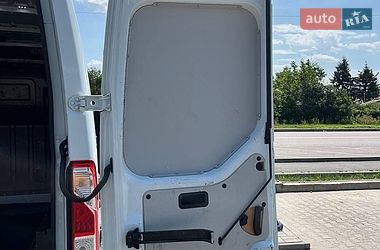 Грузовой фургон Renault Master 2015 в Киеве