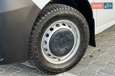 Грузовой фургон Renault Master 2023 в Дубно