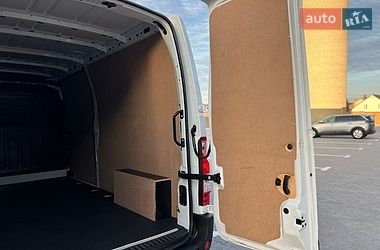 Грузовой фургон Renault Master 2023 в Дубно