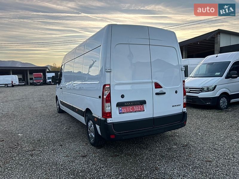 Вантажний фургон Renault Master 2021 в Хусті