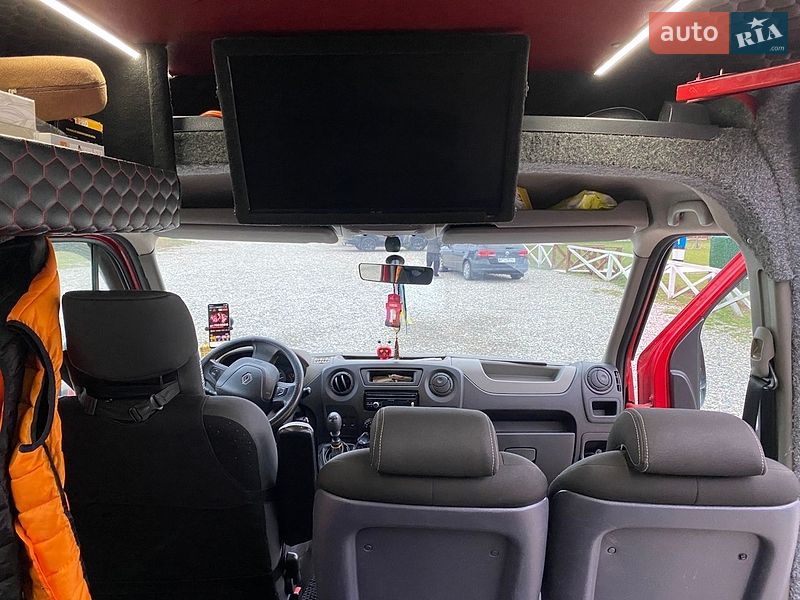 Грузопассажирский фургон Renault Master 2015 в Заречье