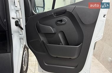 Грузовой фургон Renault Master 2022 в Полтаве