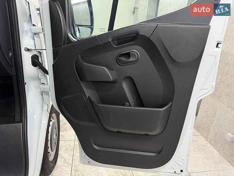 Грузовой фургон Renault Master 2022 в Полтаве
